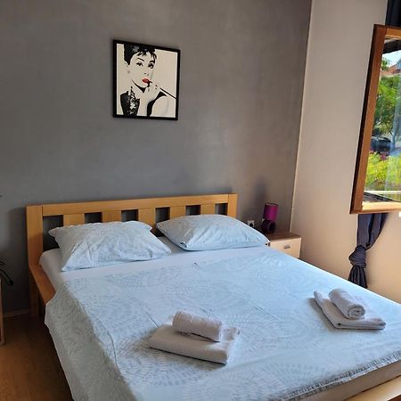 Apartmani Vini フヴァル エクステリア 写真