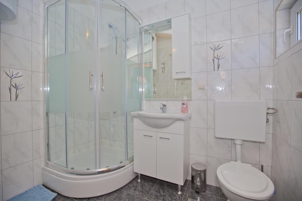 Apartmani Vini フヴァル エクステリア 写真